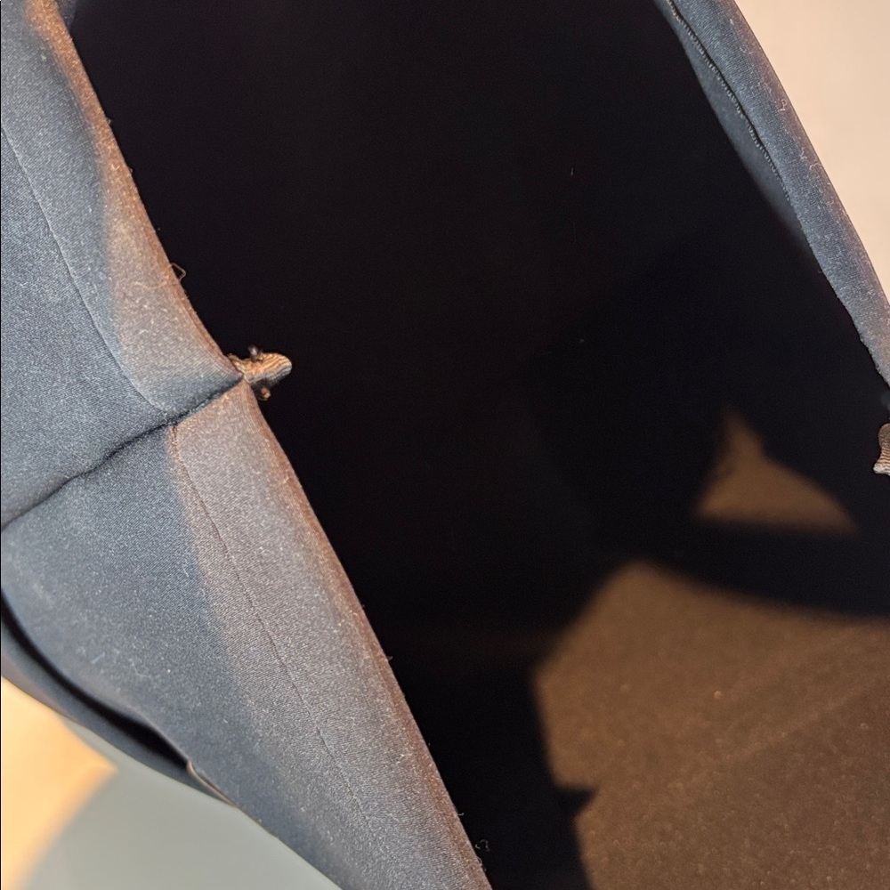 MAC cosmetics large black neoprene tote bag - Picture 9 of 10